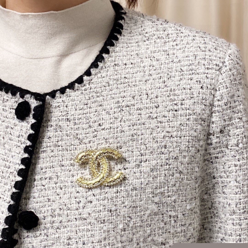 Ch*el brooches